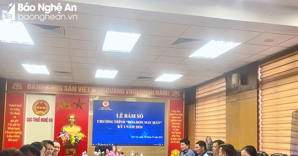 El Departamento de Impuestos de Nghe An anuncia las facturas afortunadas del primer trimestre de 2024