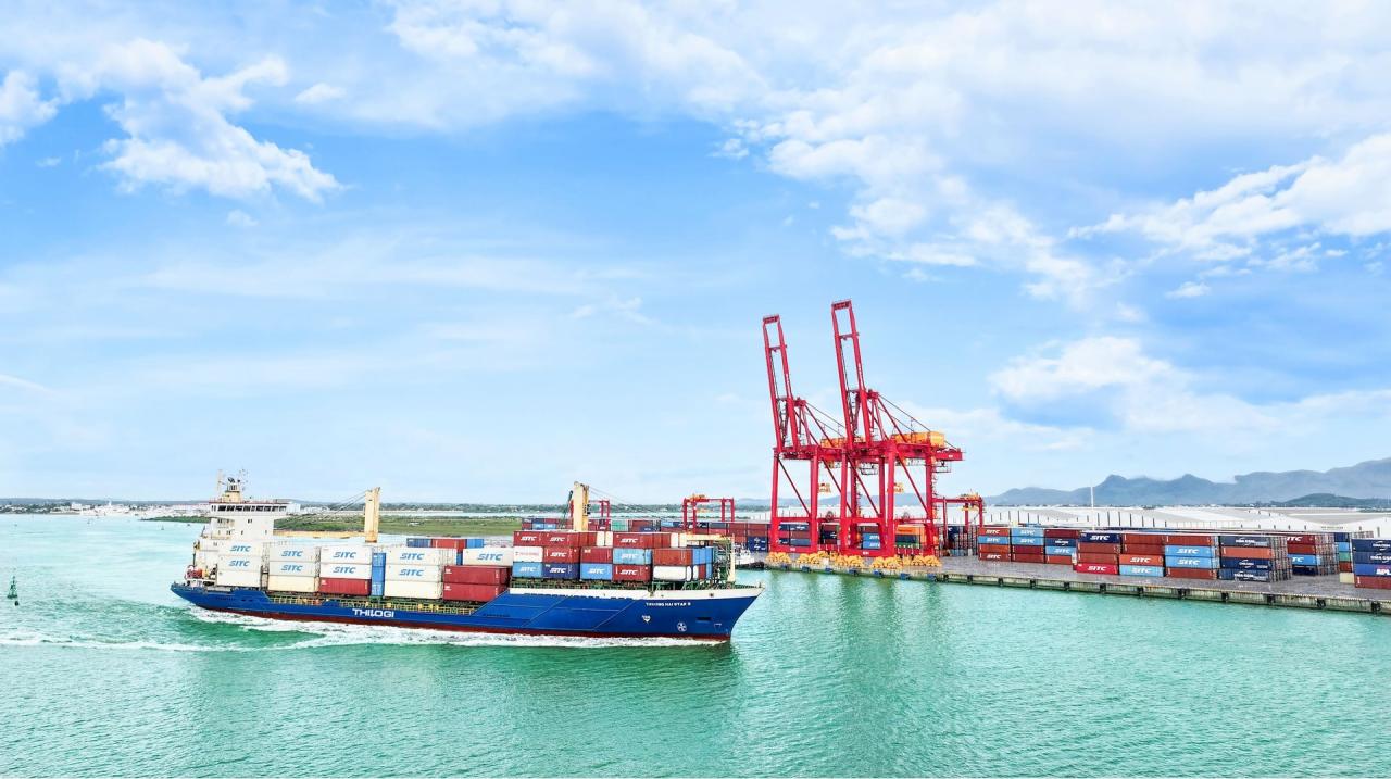 Truong Hai will carry out the project of dredging the channel into Ky Ha port, putting into operation a 50,000-ton port and a modern crane system, meeting the import and export needs of goods in the Central Highlands - Central region.