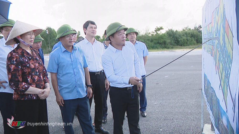 Đoàn công tác HĐND tỉnh Hà Nam thăm và làm việc tại Nghệ An