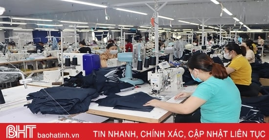 Khó khăn “bủa vây”, doanh nghiệp dệt may Hà Tĩnh thua lỗ, cắt giảm công nhân