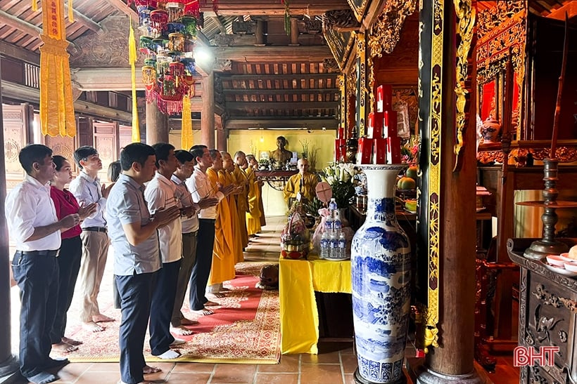 Memorial ceremony of Queen Mother Tran Thi Ngoc Hao in Duc Tho