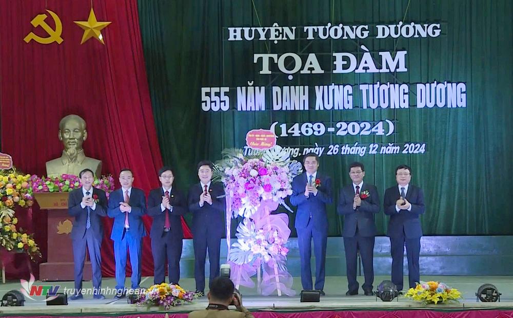 Toạ đàm 555 năm danh xưng Tương Dương