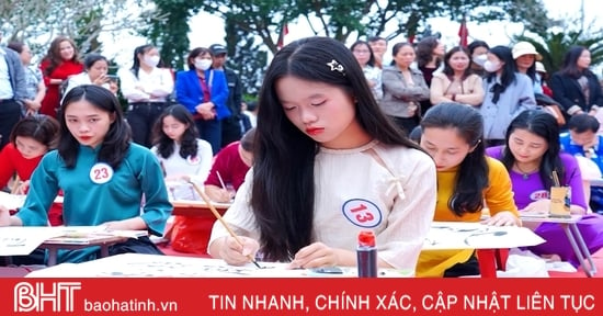 Độc đáo cuộc thi viết thư pháp đầu xuân ở Hà Tĩnh