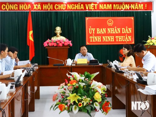 UBND tỉnh họp nghe báo cáo phương án điều chỉnh chỉ tiêu, quy hoạch, kế hoạch sử dụng đất