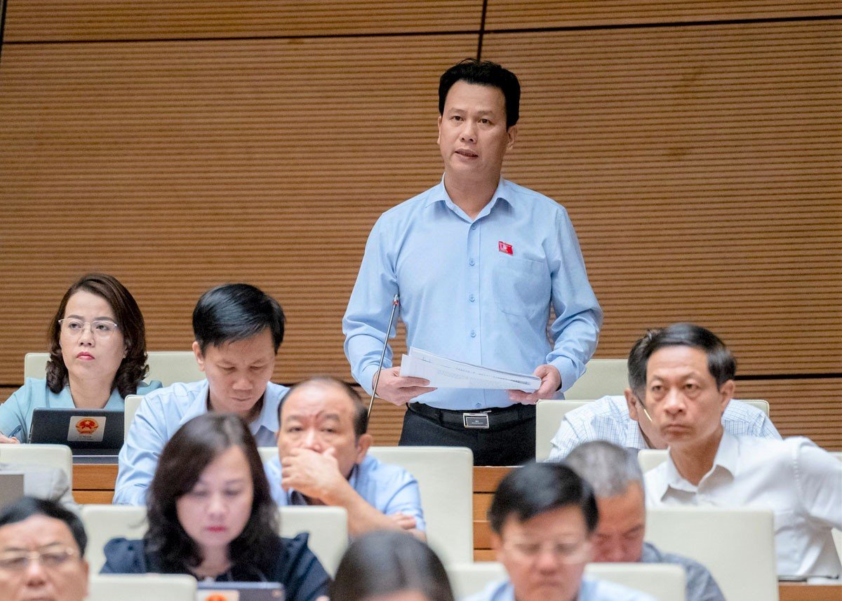Bộ trưởng Đặng Quốc Khánh trả lời giải trình ý kiến các ĐBQH nêu liên quan đến lĩnh vực TNMT
