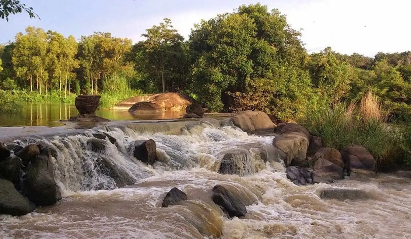 Mai Waterfall.