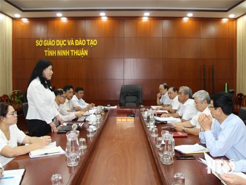 NTO - Provincial National Assembly delegation works with the Department of Education and Training and the People's Committee of Phan Rang City