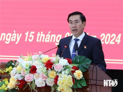 The 17th session of the 11th Provincial People's Council passed many important resolutions.