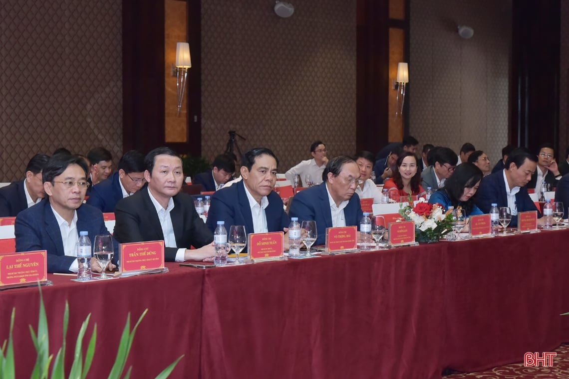 Promover la vinculación y la cooperación para desarrollar Thanh Hoa - Nghe An - Ha Tinh a nuevas alturas