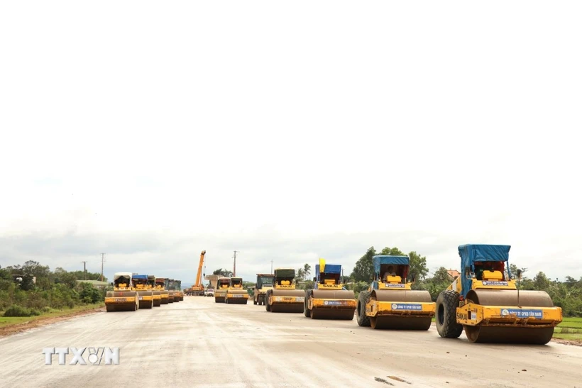 Añadir dos autopistas más a la planificación de la red vial