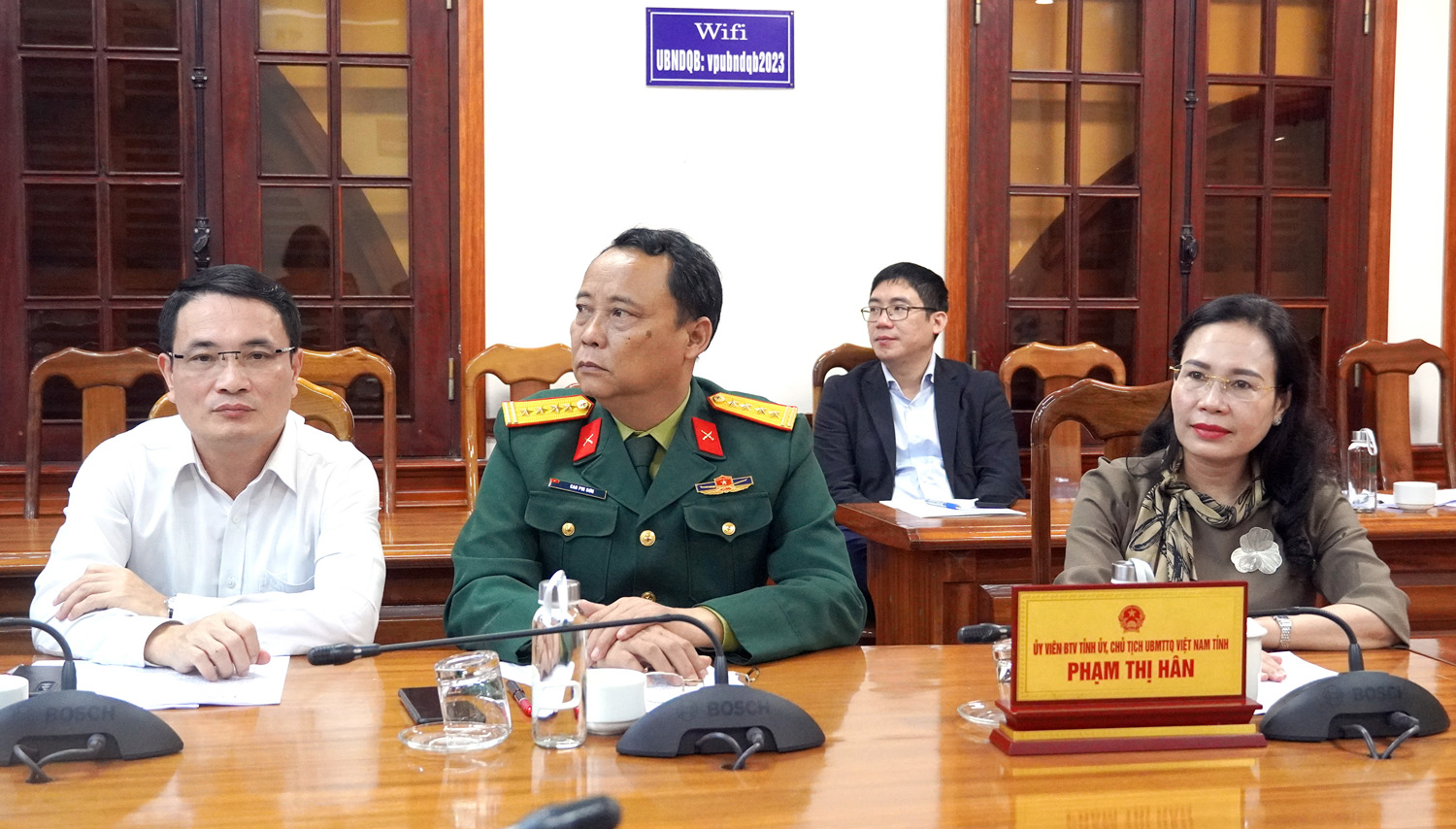 Delegates attending the conference at Quang Binh bridge point.