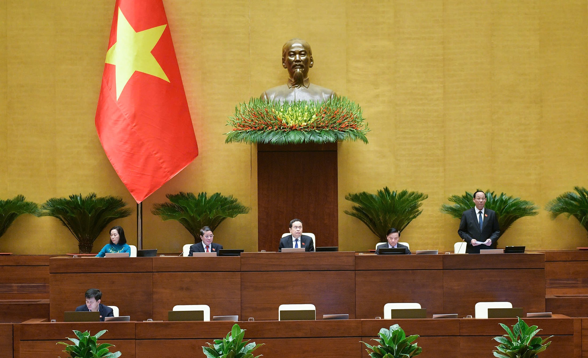 8e Assemblée nationale.jpg