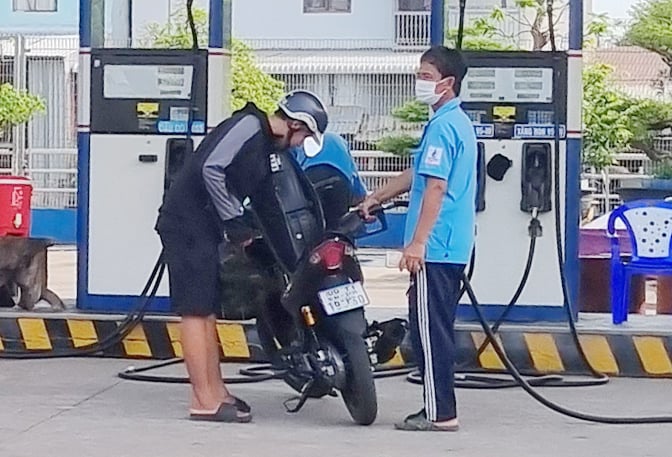 Thực hiện nghiêm quy định về hóa đơn điện tử đối với hoạt động kinh doanh, bán lẻ xăng dầu