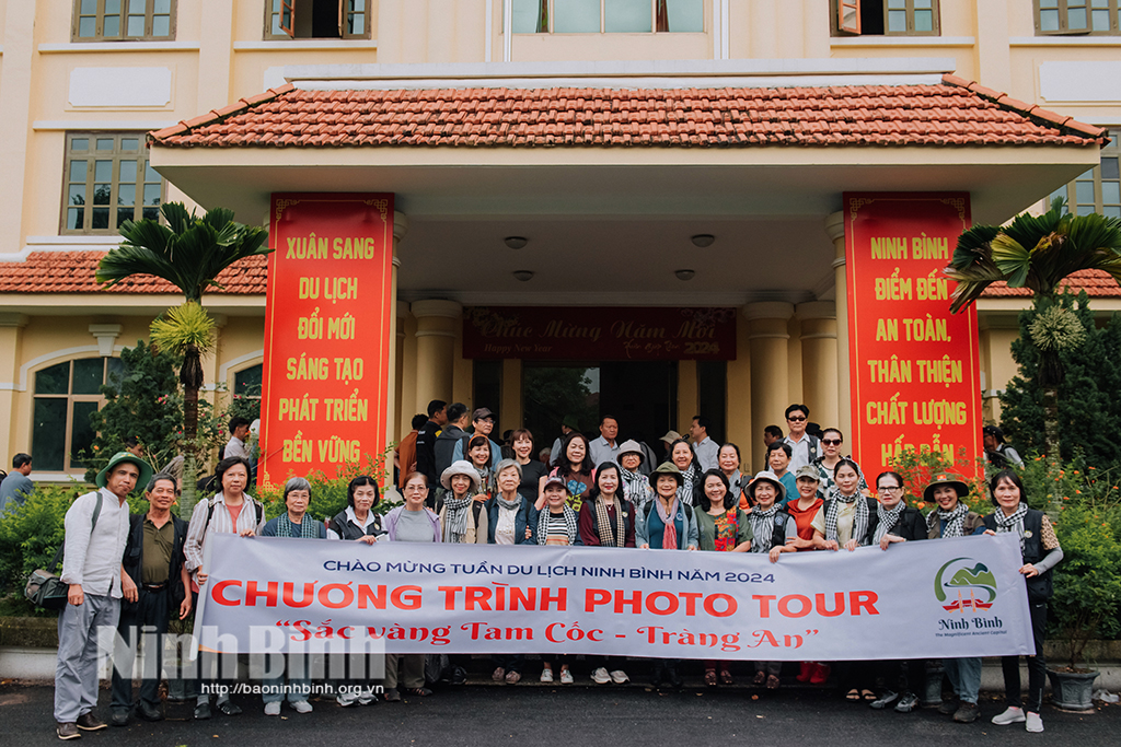 Phototour Sắc vàng Tam Cốc Tràng An hấp dẫn ấn tượng mang lại nhiều cảm xúc