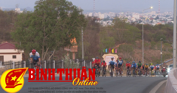 Actively practicing to prepare for the Phan Thiet Open Cycling Race