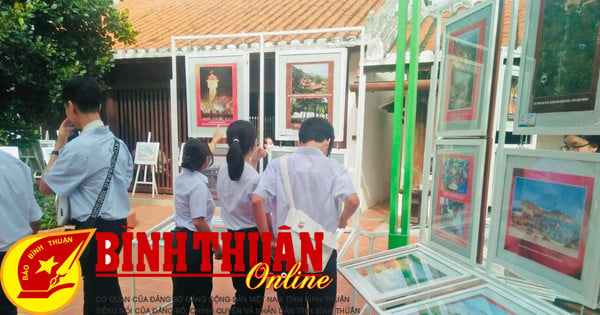 Triển lãm ảnh tư liệu “Di sản văn hóa Bình Thuận” ﻿﻿ và “Những tấm gương bình dị mà cao quý”