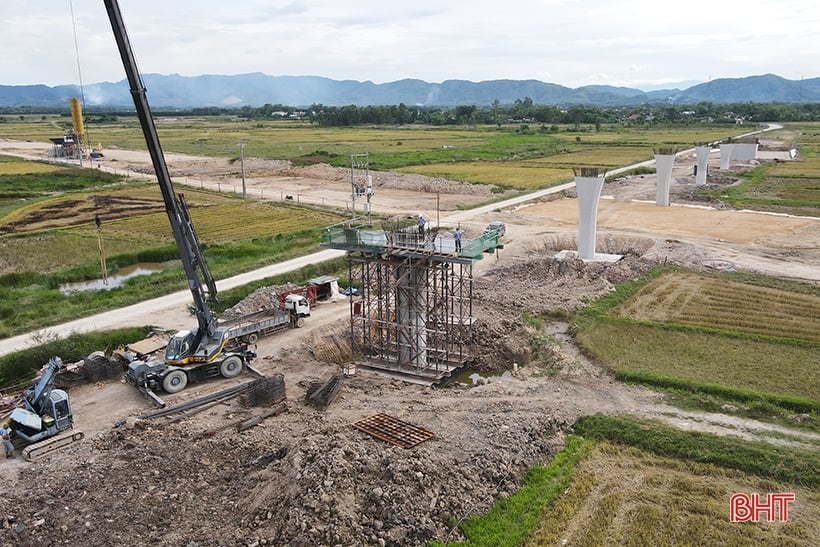 Khó khăn trong vật liệu thi công cao tốc Bắc – Nam ở Hà Tĩnh cơ bản được tháo gỡ