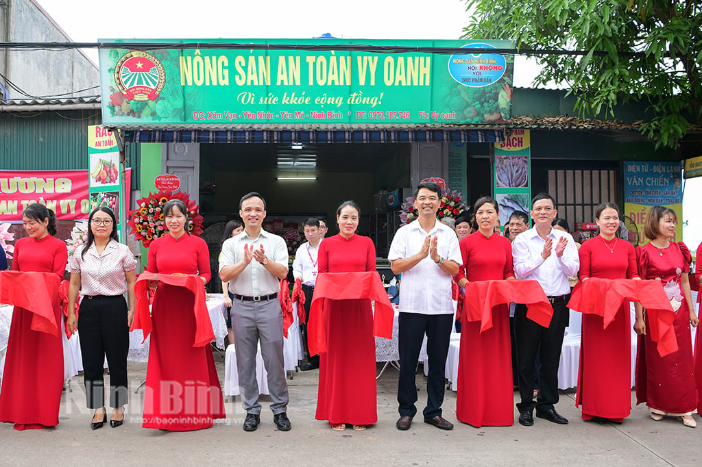 Khai trương Cửa hàng nông sản an toàn tại huyện Yên Mô