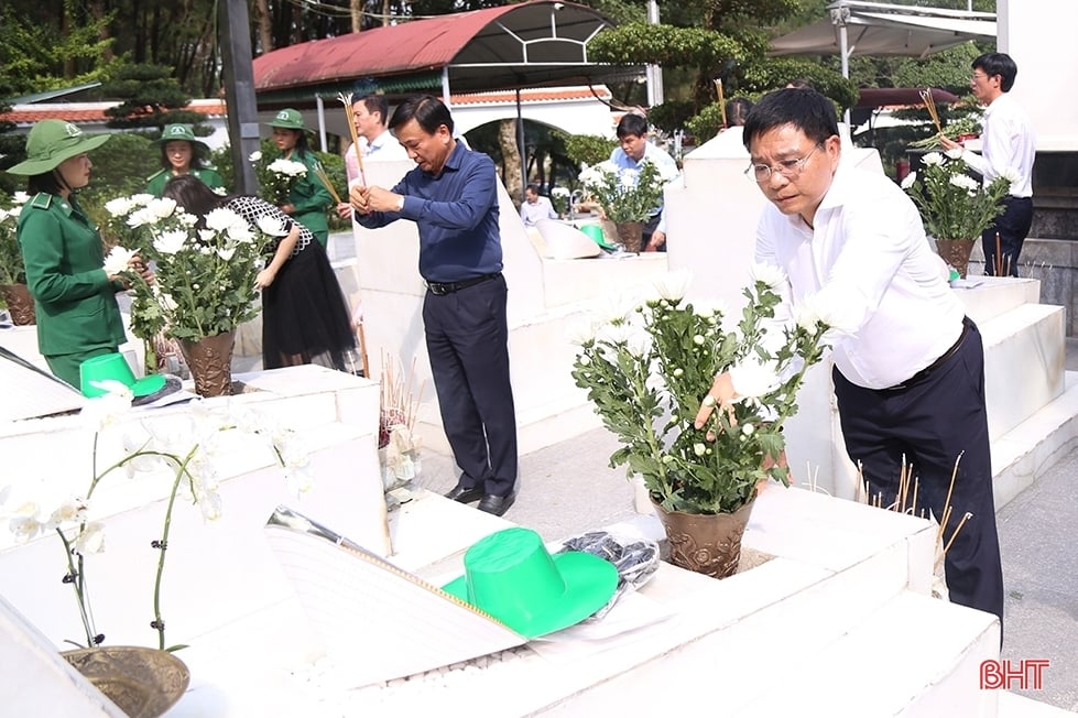 Thi công xuyên tết, đảm bảo cao tốc Diễn Châu – Bãi Vọt đúng tiến độ