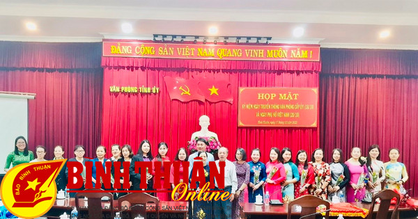 Họp mặt kỷ niệm Ngày truyền thống Văn phòng cấp ủy và Ngày thành lập Hội Liên hiệp Phụ nữ Việt Nam