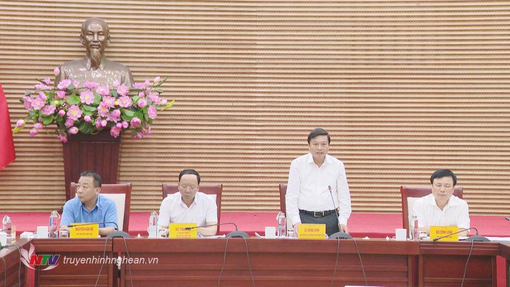 Nghe An Provincial People's Committee holds regular meeting in August 2024