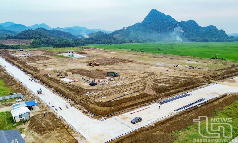 Tan Duong Industrial Cluster (Dinh Hoa) with a scale of over 13 hectares is under construction of infrastructure, invested by Thagaco International Investment Joint Stock Company. Photo: V.D