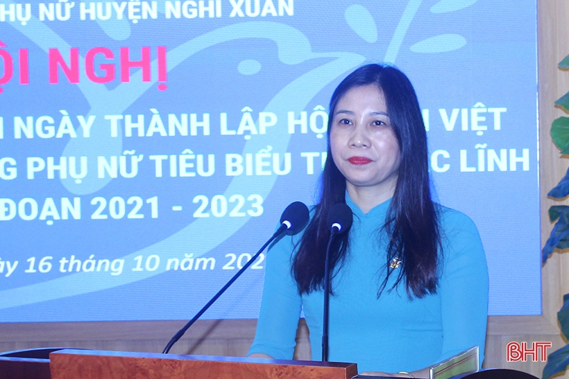 Nghi Xuan honors 26 outstanding female cadres and members