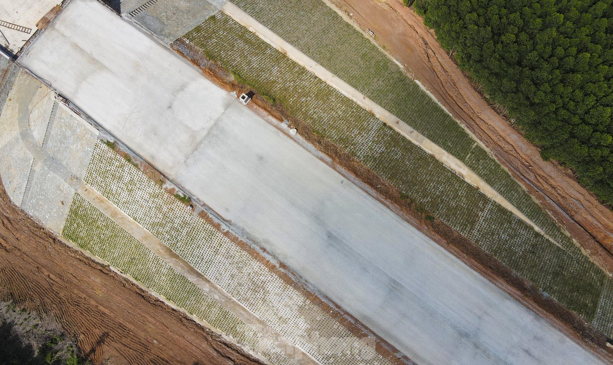 Der Verlauf der 12.500 Milliarden VND teuren Autobahn durch Ha Tinh, Foto 16