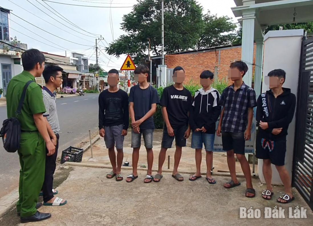 Nhóm 6 thiếu niên gây ra hàng loạt vụ trộm.