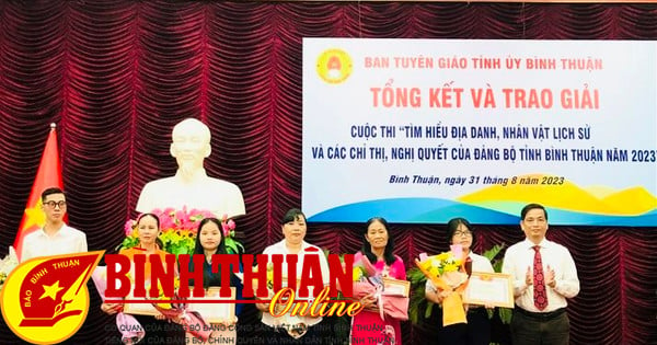 Trao giải Cuộc thi trắc nghiệm “Tìm hiểu địa danh, nhân vật lịch sử và các chỉ thị, nghị quyết của Đảng bộ tỉnh Bình Thuận năm 2023”