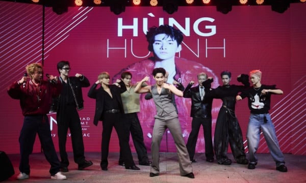 'Ăn theo' Anh trai say hi, Hùng Huỳnh cũng ra MV