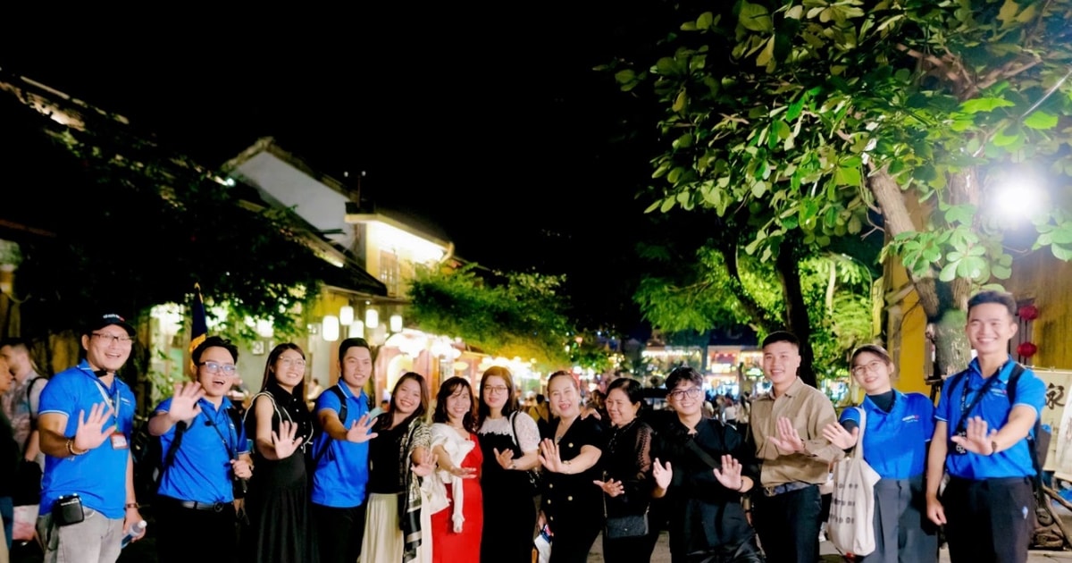 550 MICE tourists visit Hoi An ancient town with DANAGO