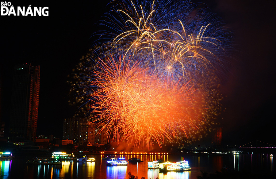 Da Nang International Fireworks Festival 2024: Big surprise from the Italian team