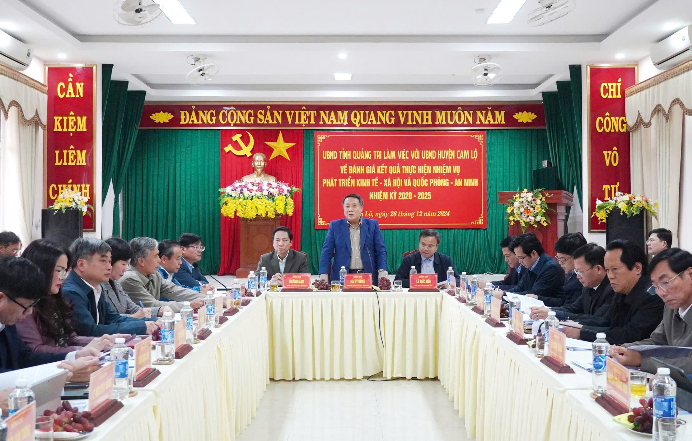 Cam Lo strives to soon become a medicinal center, the first district to meet advanced new rural standards in Quang Tri province.