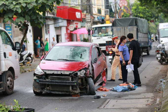 La voiture est à l'origine de l'accident. Photo : Viet An