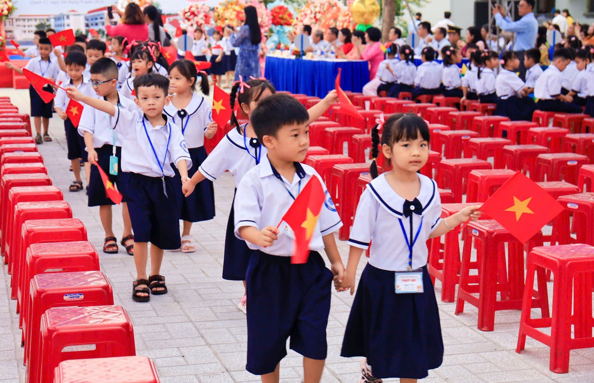 ホーチミン市の真新しい1000億の学校のクローズアップ写真3