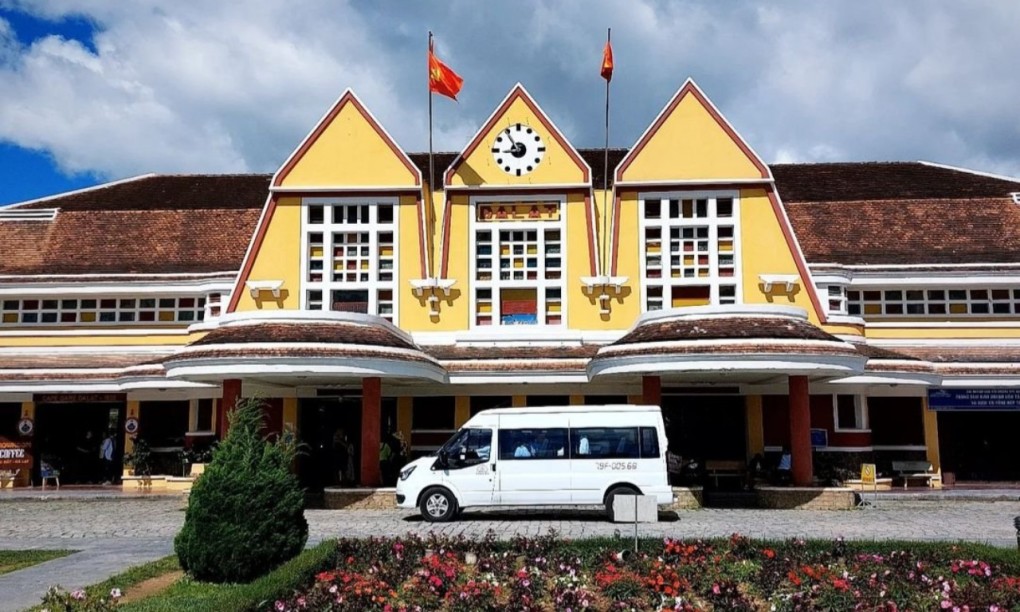 Open night train Da Lat Trai Mat