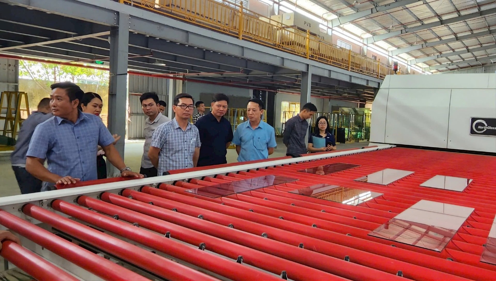 How does Hai Duong regulate spending levels for industrial promotion activities?