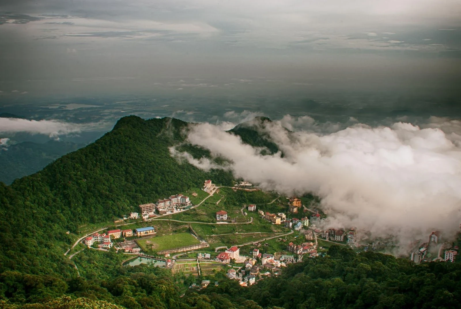 Cách Hà Nội không xa, có 6 điểm trekking thú vị, thách thức tín đồ đi bộ đường dài - Hình 5