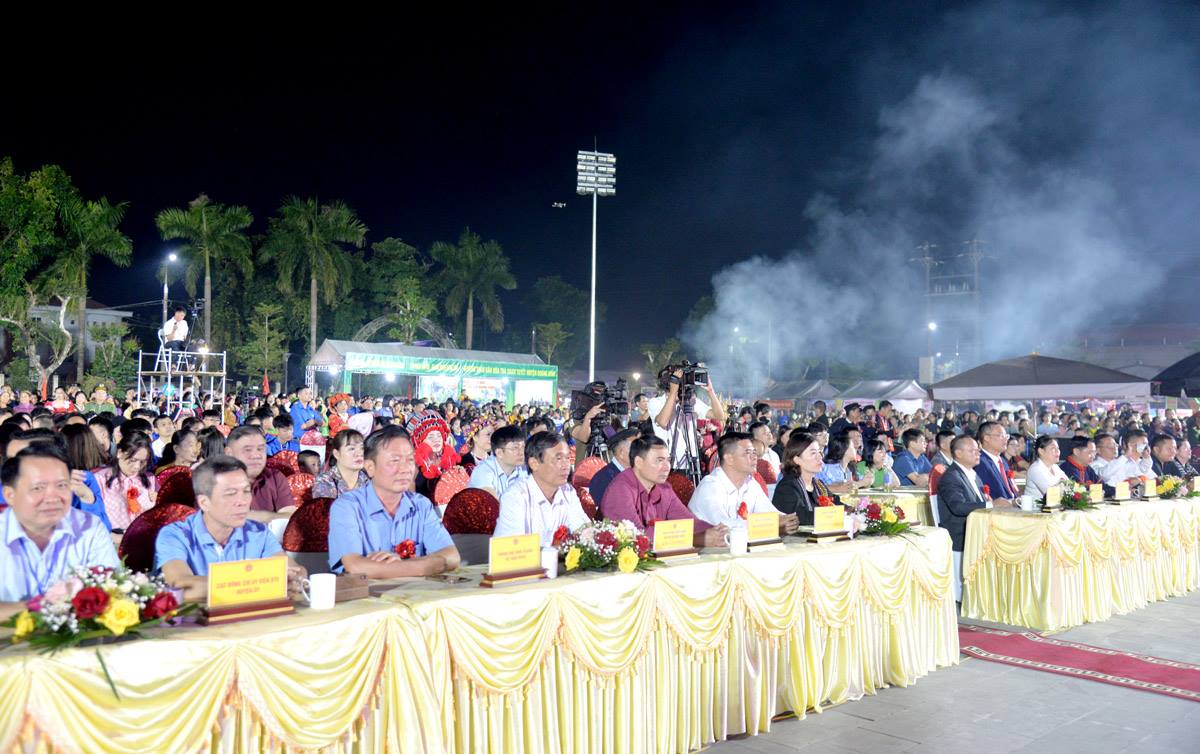 Delegates attending the opening ceremony of the Festival.