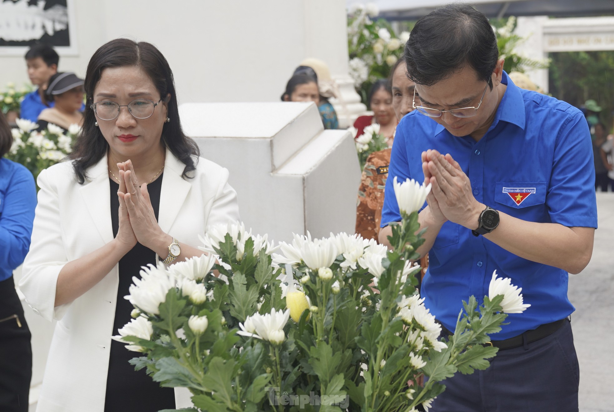 Anh Bùi Quang Huy dâng hương tại 'địa chỉ đỏ' ở Hà Tĩnh và thăm thân nhân anh Lý Tự Trọng ảnh 3