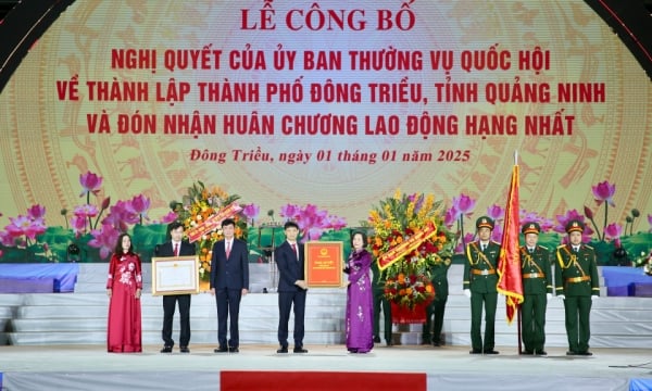 Ceremony to announce the Resolution of the National Assembly Standing Committee on the establishment of Dong Trieu City