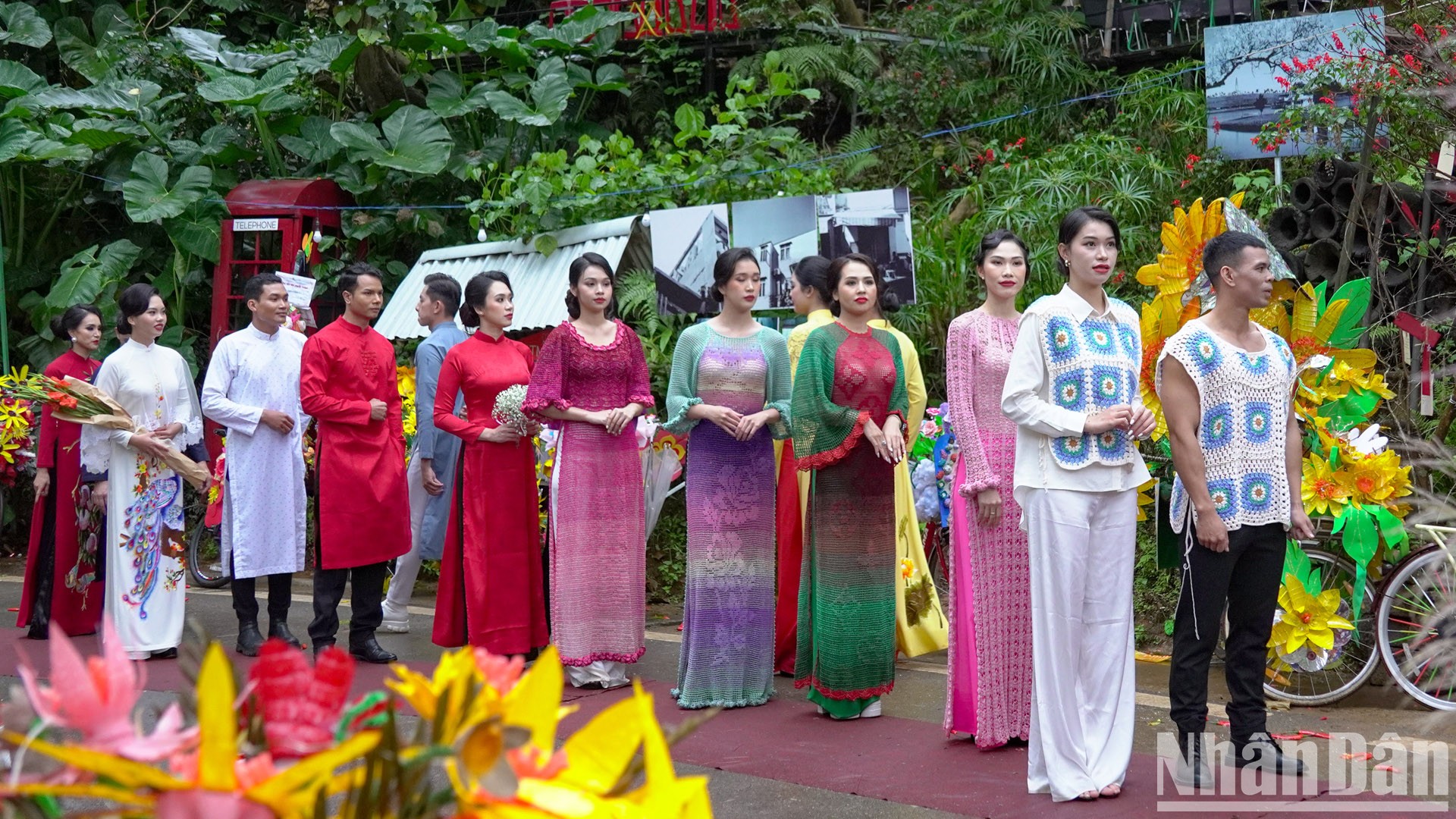 “Knitting spring clothes” in the chilly weather of Dalat photo 10