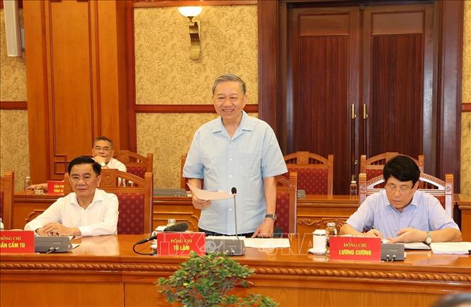 Tổng Bí thư Chủ tịch nước Tô Lâm chủ trì cuộc họp Thường trực Tiểu ban Văn kiện Đại hội XIV của Đảng