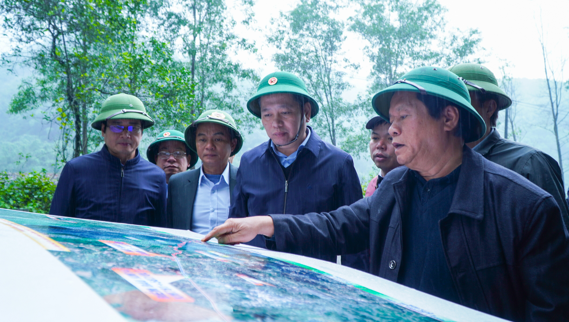 Bí thư Tỉnh ủy Quảng Trị Nguyễn Long Hải thăm, làm việc tại Cửa khẩu quốc tế La Lay