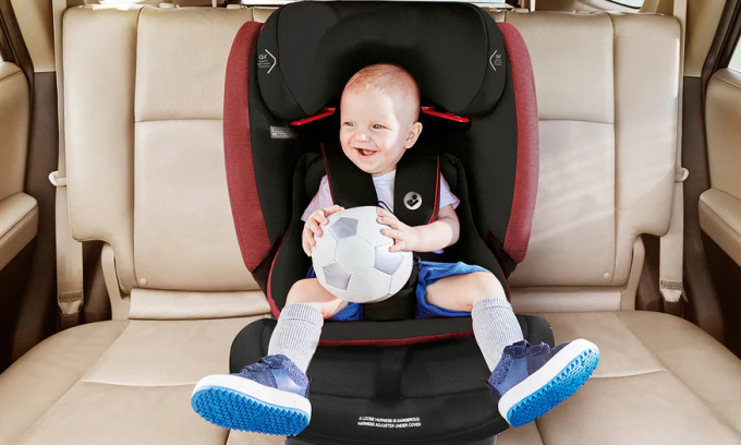 Der mittlere Rücksitz ist der sicherste Platz für Kinder im Auto. Foto: Baby Mode