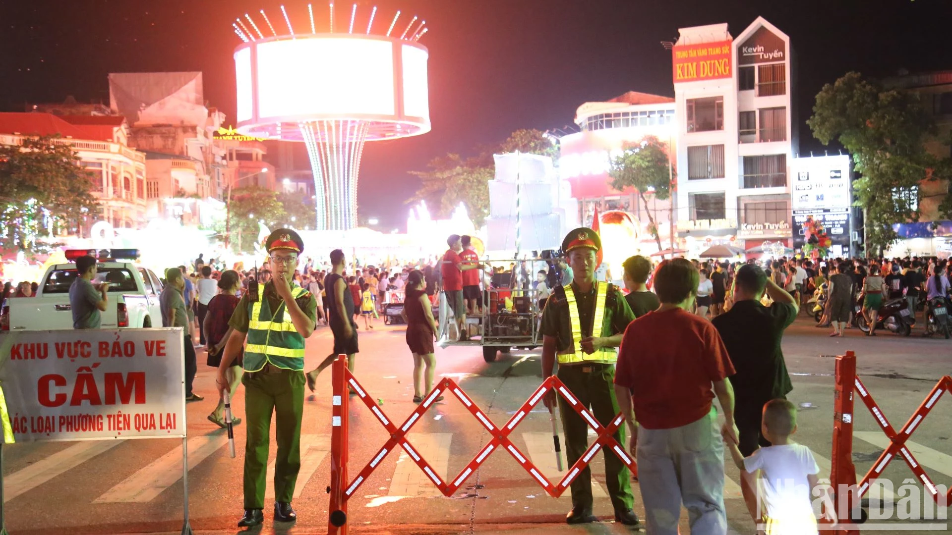 Chơi Trung thu sớm tại Tuyên Quang: Một nét văn hóa đặc sắc ảnh 14