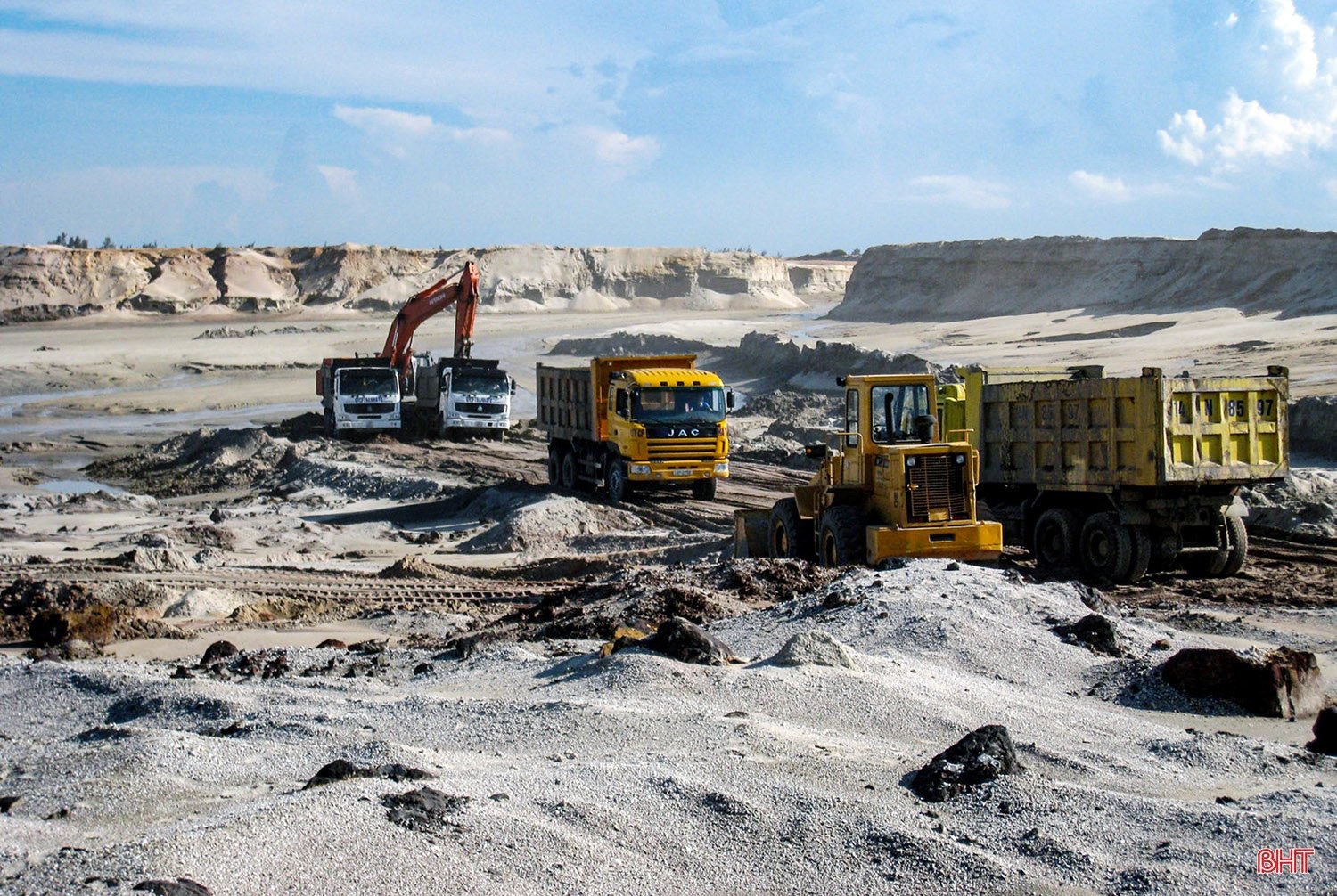 Ha Tinh schlägt weiterhin vor, das Ausbeutungsprojekt der Thach Khe-Eisenmine zu stoppen