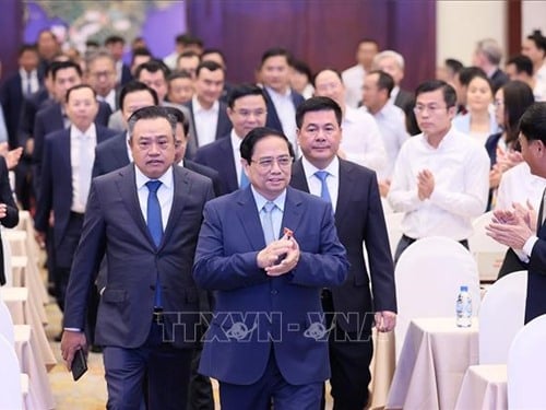 NTO - Le Premier ministre Pham Minh Chinh a assisté à la cérémonie de signature et de mise en œuvre du projet de chaîne gazière du bloc B.