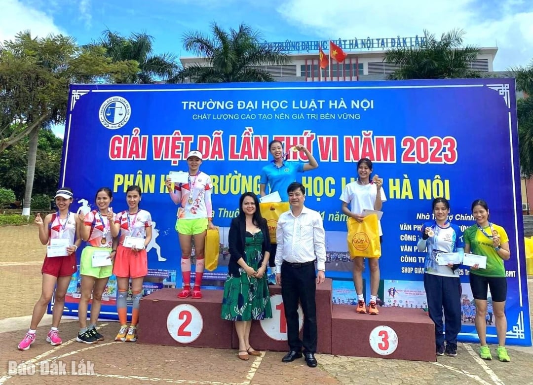 Hanoi Law University branch in Dak Lak province: More than 500 athletes participate in the 6th Cross-Country Race in 2023